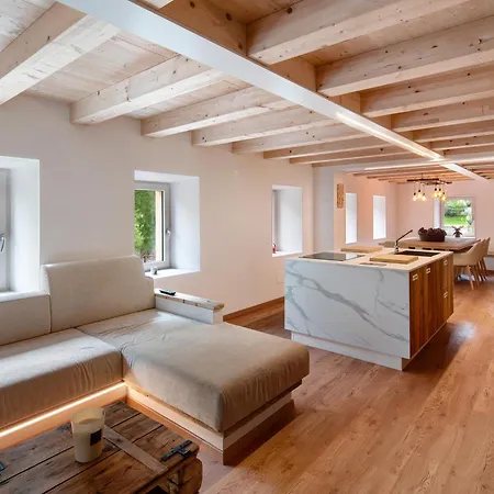 Дом отдыха Thari House Dolomiti Piaia (San Tomaso Agordino, Belluno)