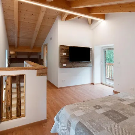 Thari House Dolomiti Tatil Evi Piaia (San Tomaso Agordino, Belluno)