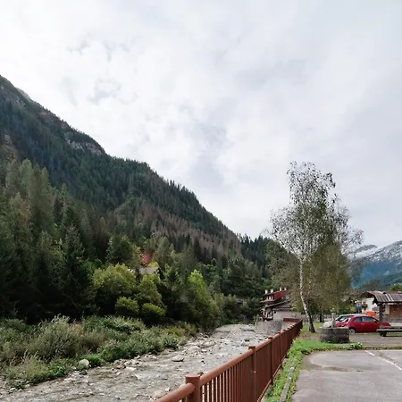Semesterbostad Thari House Dolomiti