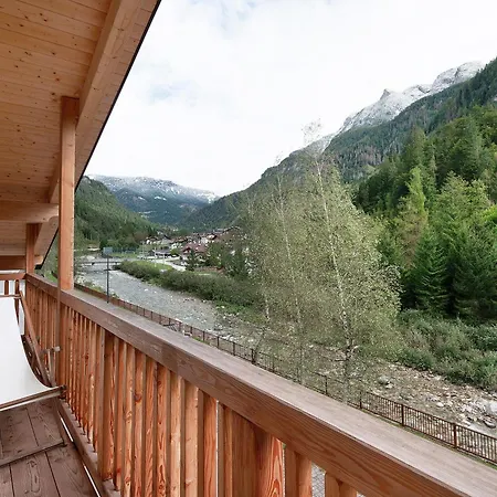 Thari House Dolomiti Piaia (San Tomaso Agordino, Belluno)